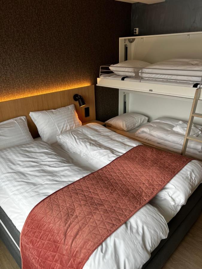 Frichs Ekspress Andalsnes Hotell Exteriör bild
